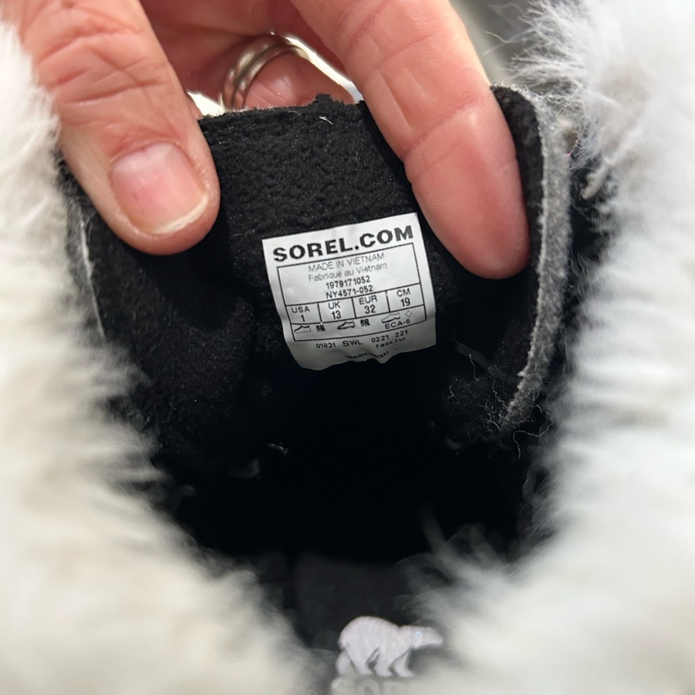 Sorel‎ Explorer Youth Lace Boots Waterproof Gray Pink Fur Trim Size 1 Girls EUC - Picture 9 of 12